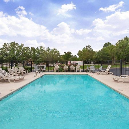 Baymont By Wyndham Florence/Muscle Shoals Exteriör bild